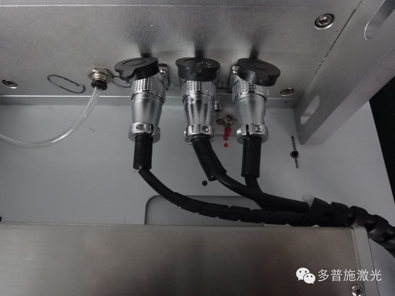 八工位LED燈泡旋轉(zhuǎn)激光打標(biāo)系統(tǒng)(圖4)